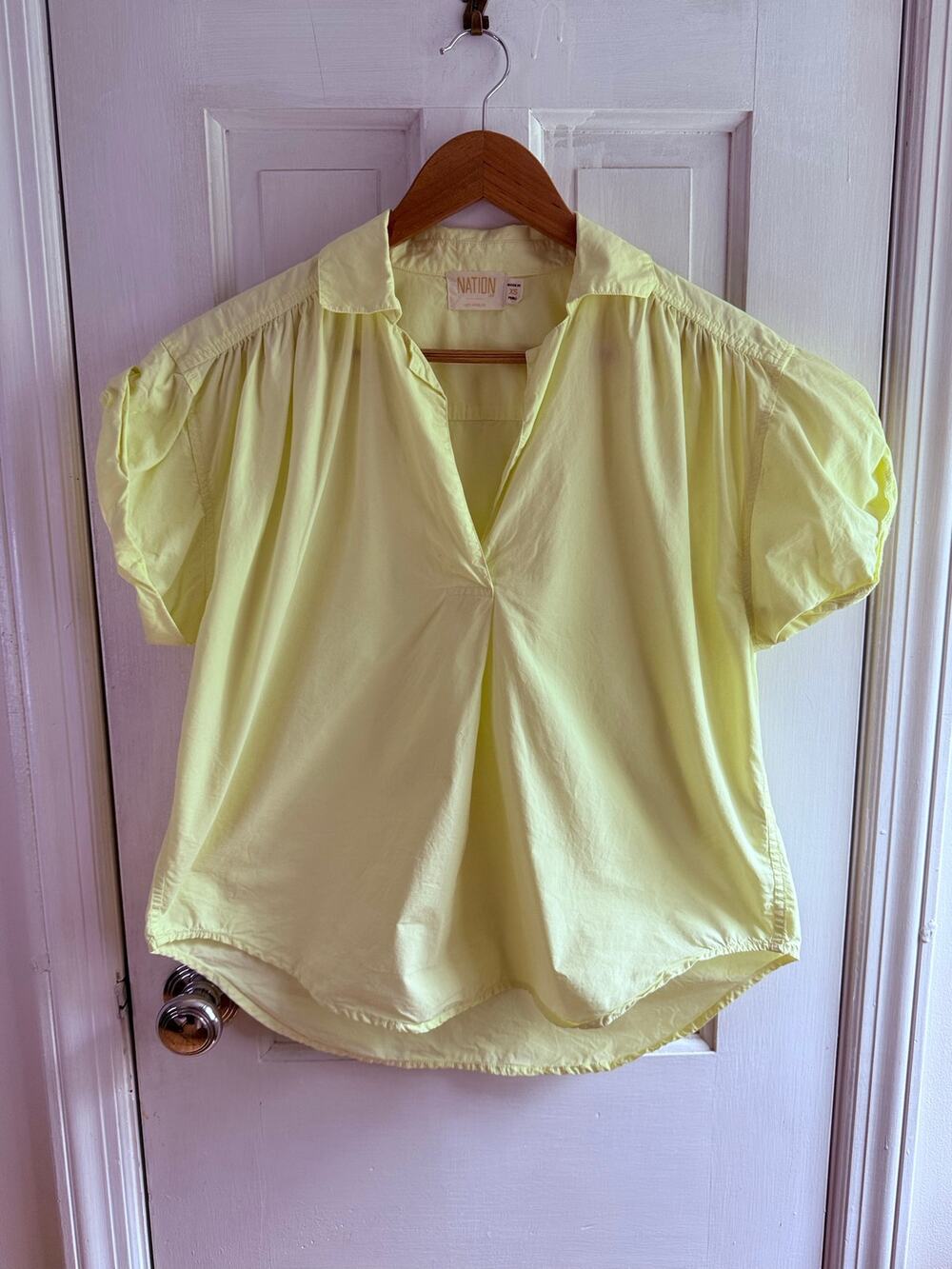 Nation LTD Women’s Size XS Soft Pima Cotton Yellow Short Sleeve Top Blouse EUC